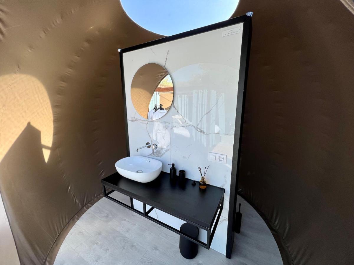 Sierra Salvada Bubbles Guest House Salmanton Exterior photo